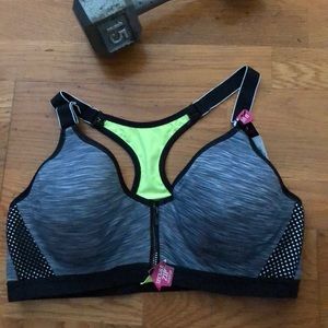 Maidenform Sports bra